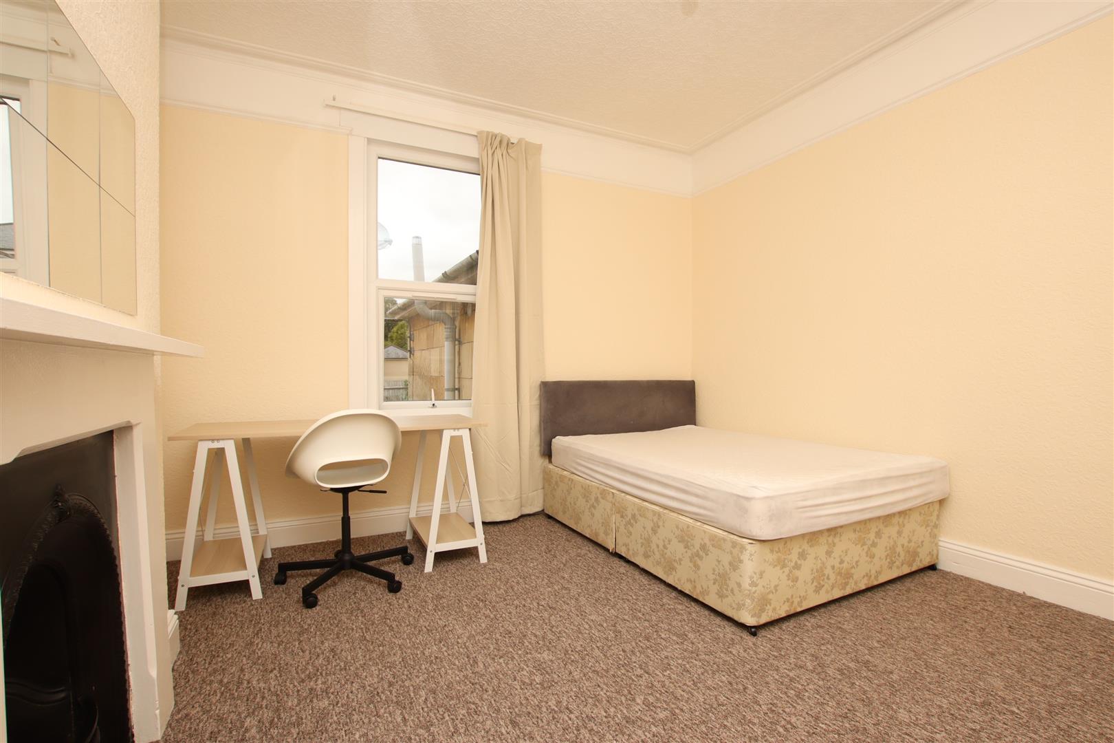 Newbridge Road, Bath, BA1